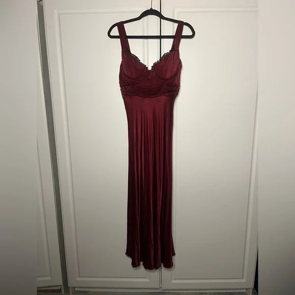 ASTR Wine Satin Corset Midi Dress with Lace Bust - Picture 3 of 15